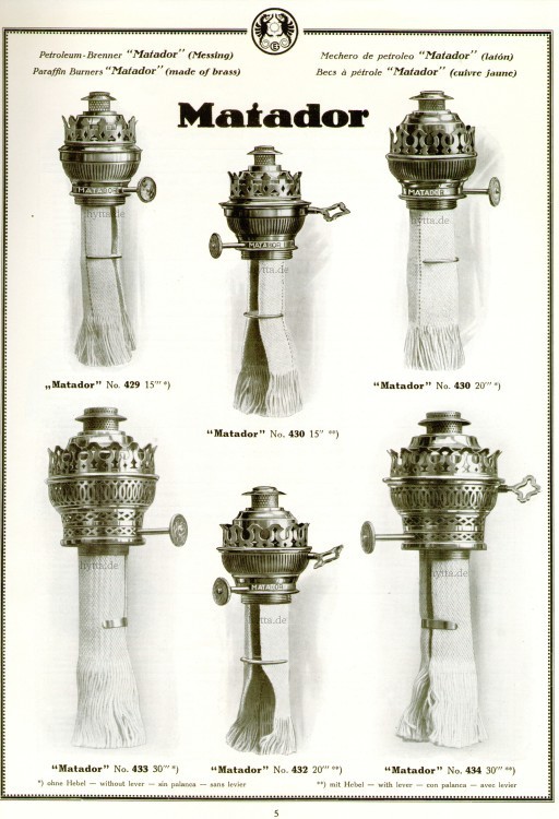 Karta katalogu z rysunkami 6 palników pierścieniowych lamp naftowych typu Matador, widoczne pokrętła i wsunięte w palniki szerokie knoty.